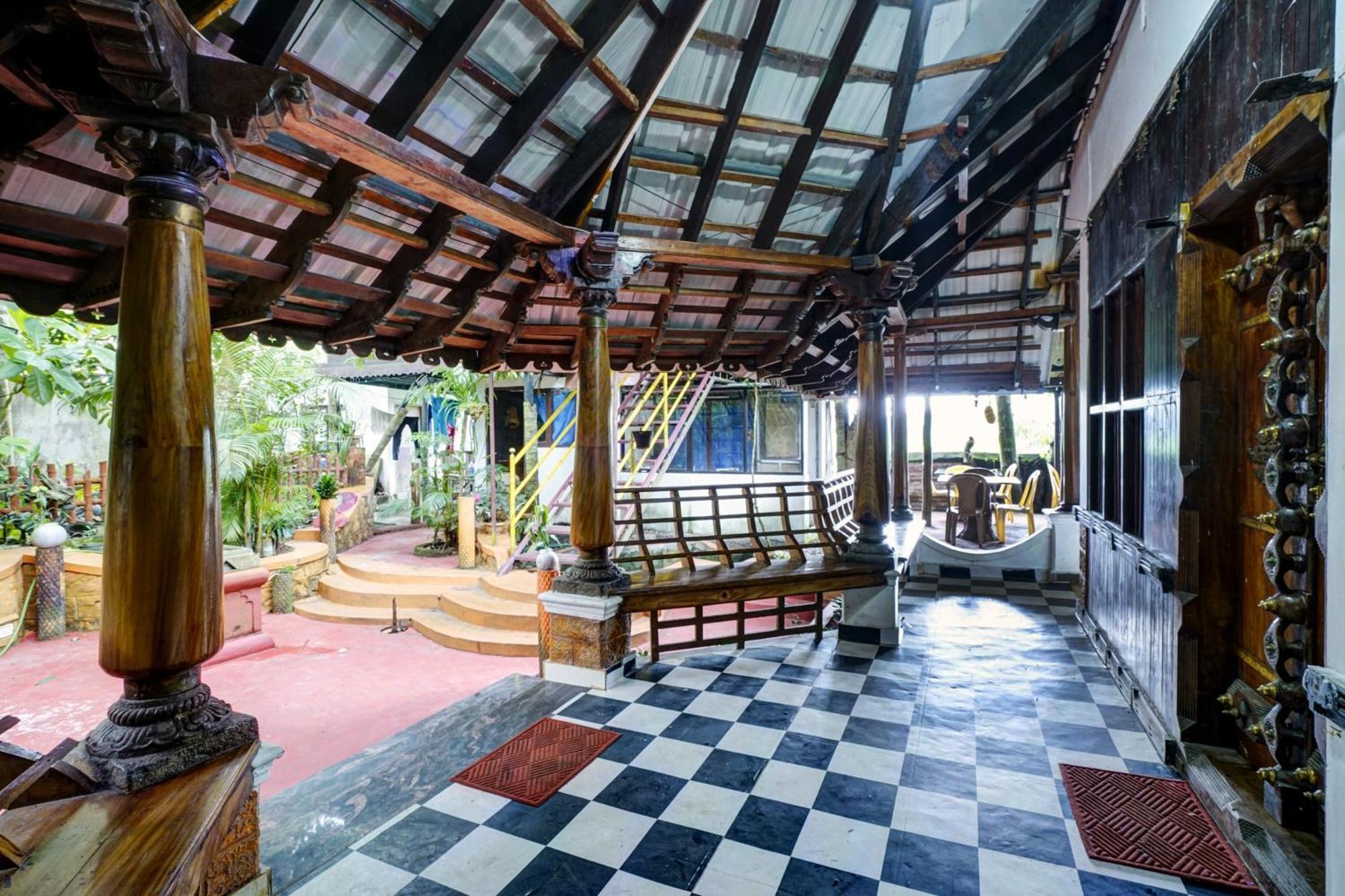 Oyo Flagship Meadow View Inn Thekkady Eksteriør bilde